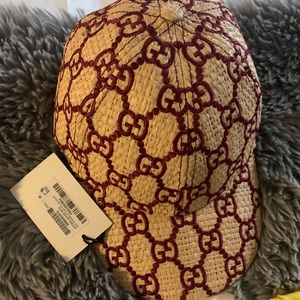 100% authentic GUCCI embroidered woven raffia cap